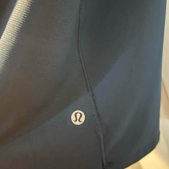 Lululemon navy short sleeve shirt - Picture 2 of 3